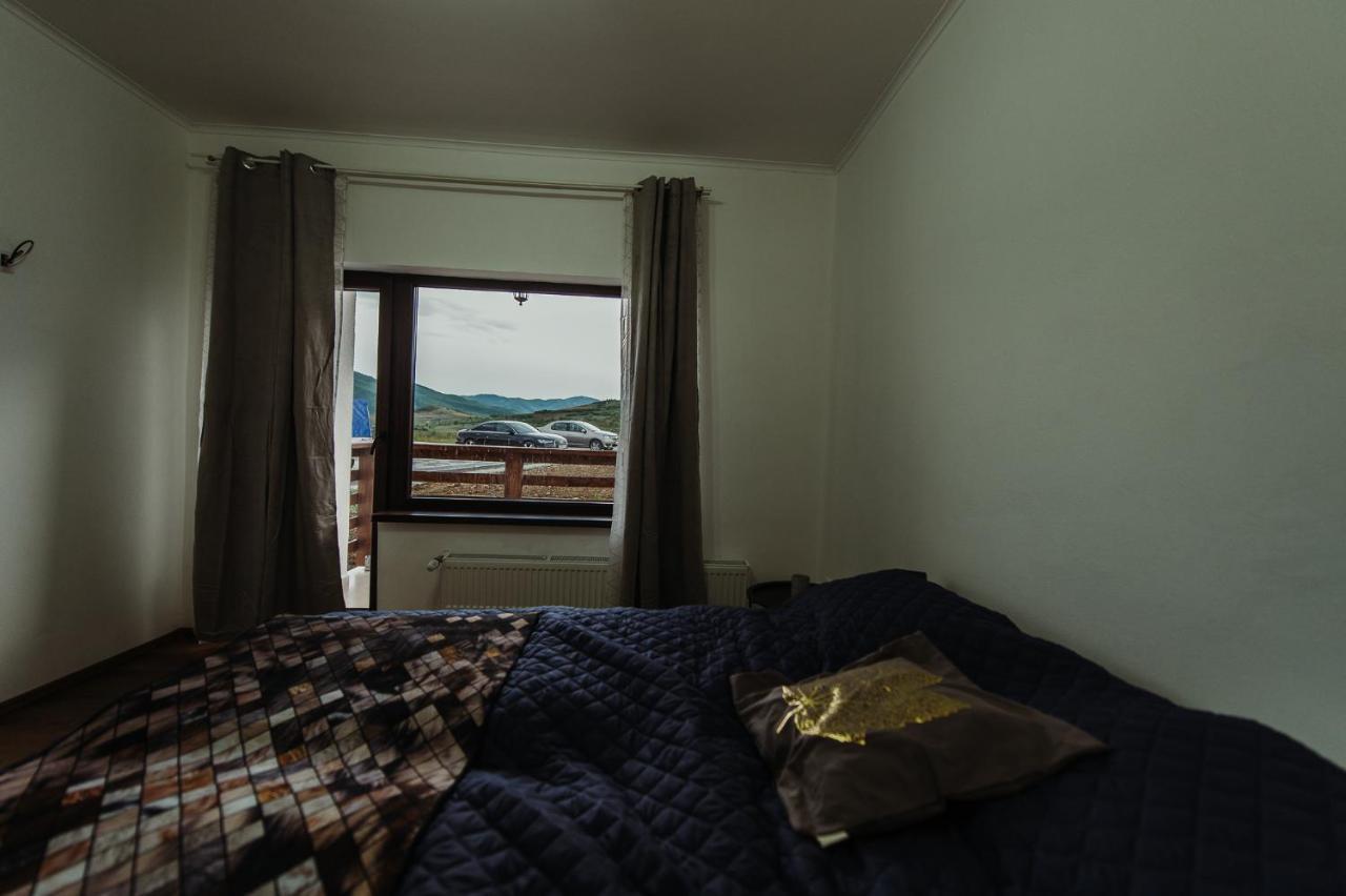 Pensiunea Casa Negrea Ighiu Bagian luar foto